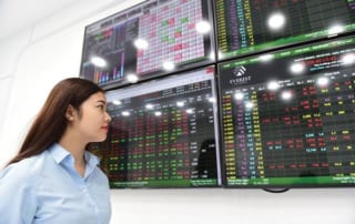 Các trường hợp đình chỉ chào bán chứng khoán